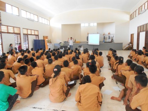 A Talk at Bali Mandara 2